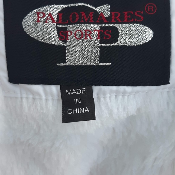 Quilted White Fur Trim Jacket Gold Hardware Large - Picture 7 of 8